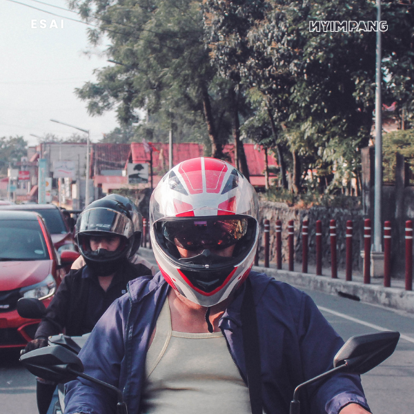 Ini Dia Dosa Pengendara paling Berbahaya selain Merokok di Jalan!